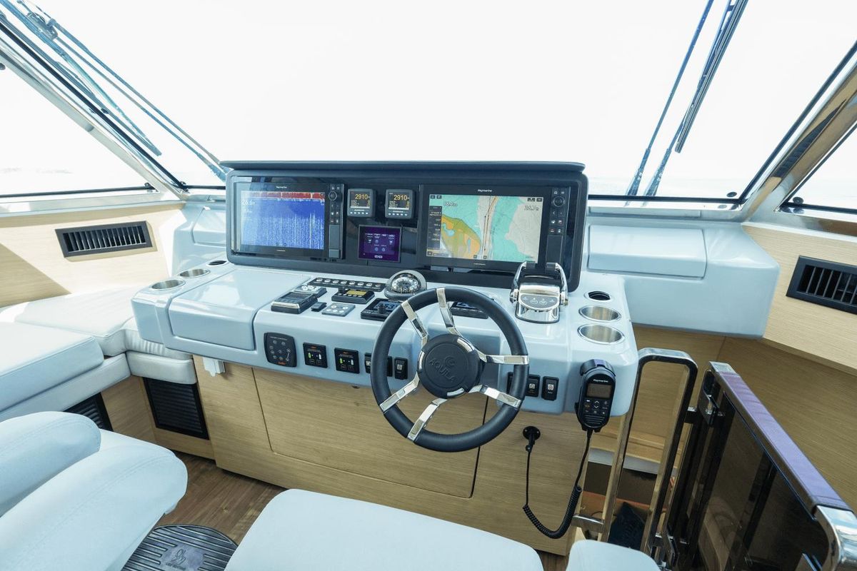 2023 Aquila 54 