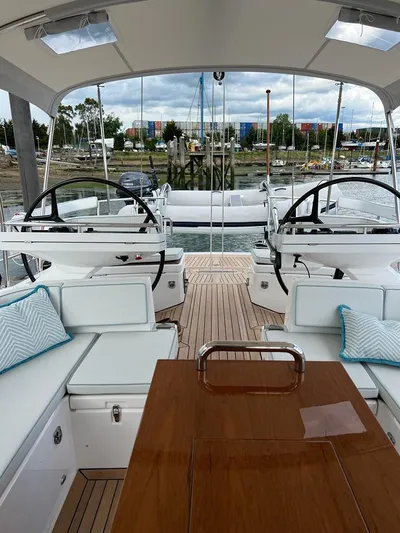 Zigi Yacht Photos Pics OYSTER 565 2022