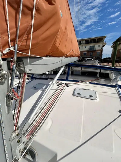 Hazey Daze Yacht Photos Pics 