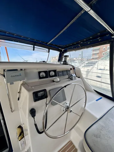 Hazey Daze Yacht Photos Pics 