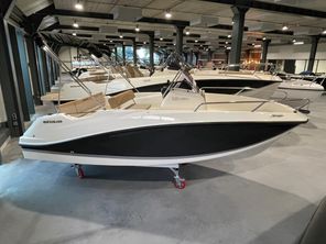 2022 Quicksilver Activ 505 Open