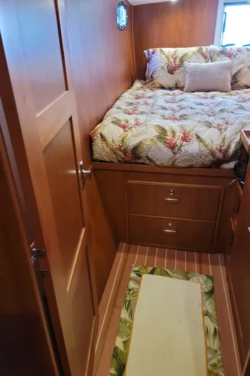 Sea The Light Yacht Photos Pics 