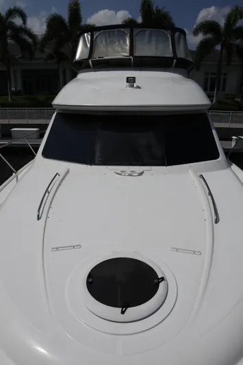 Mary K Yacht Photos Pics 43 Meridian Sedan 411 - Bow