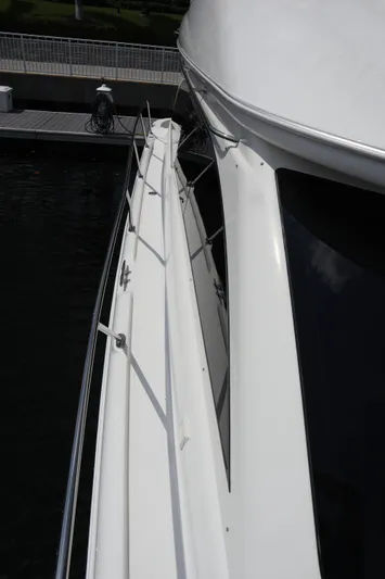 Mary K Yacht Photos Pics 43 Meridian Sedan 411