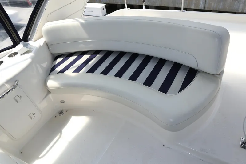 Mary K Yacht Photos Pics 43 Meridian Sedan 411