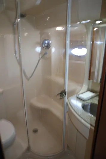 Mary K Yacht Photos Pics 43 Meridian Sedan 411 - Head