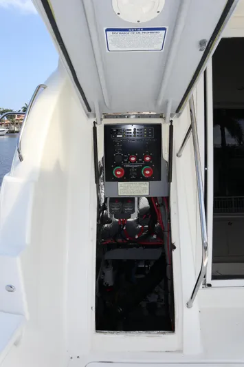 Mary K Yacht Photos Pics 43 Meridian Sedan 411