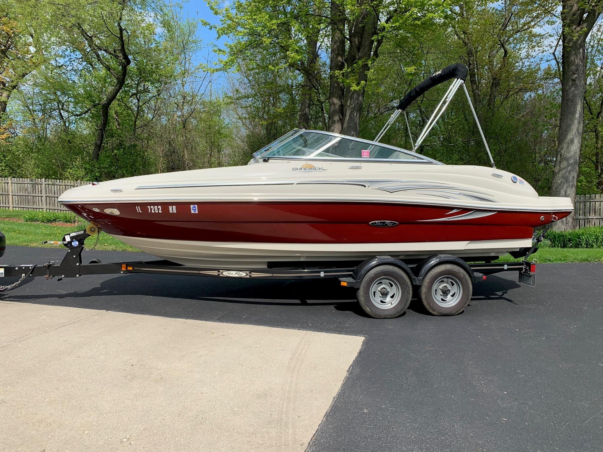 2006 Sea Ray 200 Sundeck