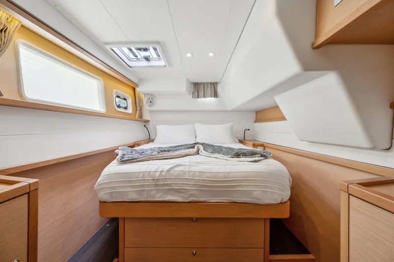 Cruisin Cajun Yacht Photos Pics 