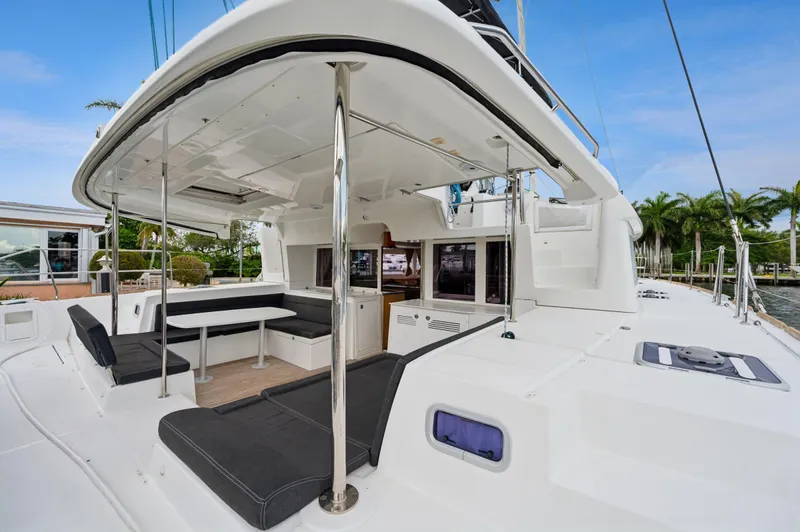 Cruisin Cajun Yacht Photos Pics 2017 Lagoon 450 F catamaran with spacious outdoor seating and sleek design.