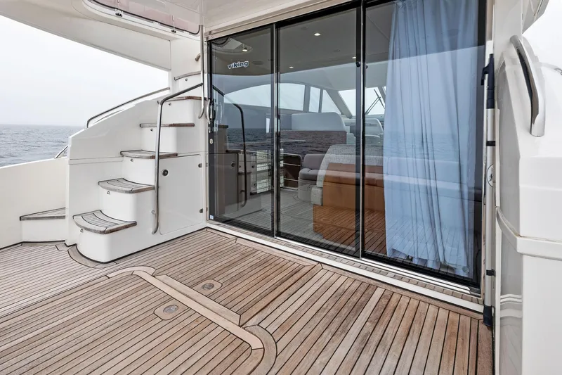 Adios IV Yacht Photos Pics 2009 Princess 54 Flybridge- ADIOS IV- Aft Deck