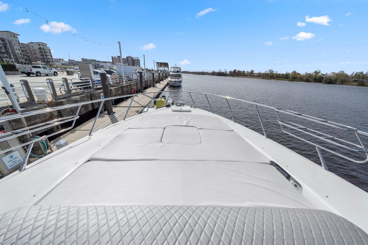 2010 Mangusta 72 