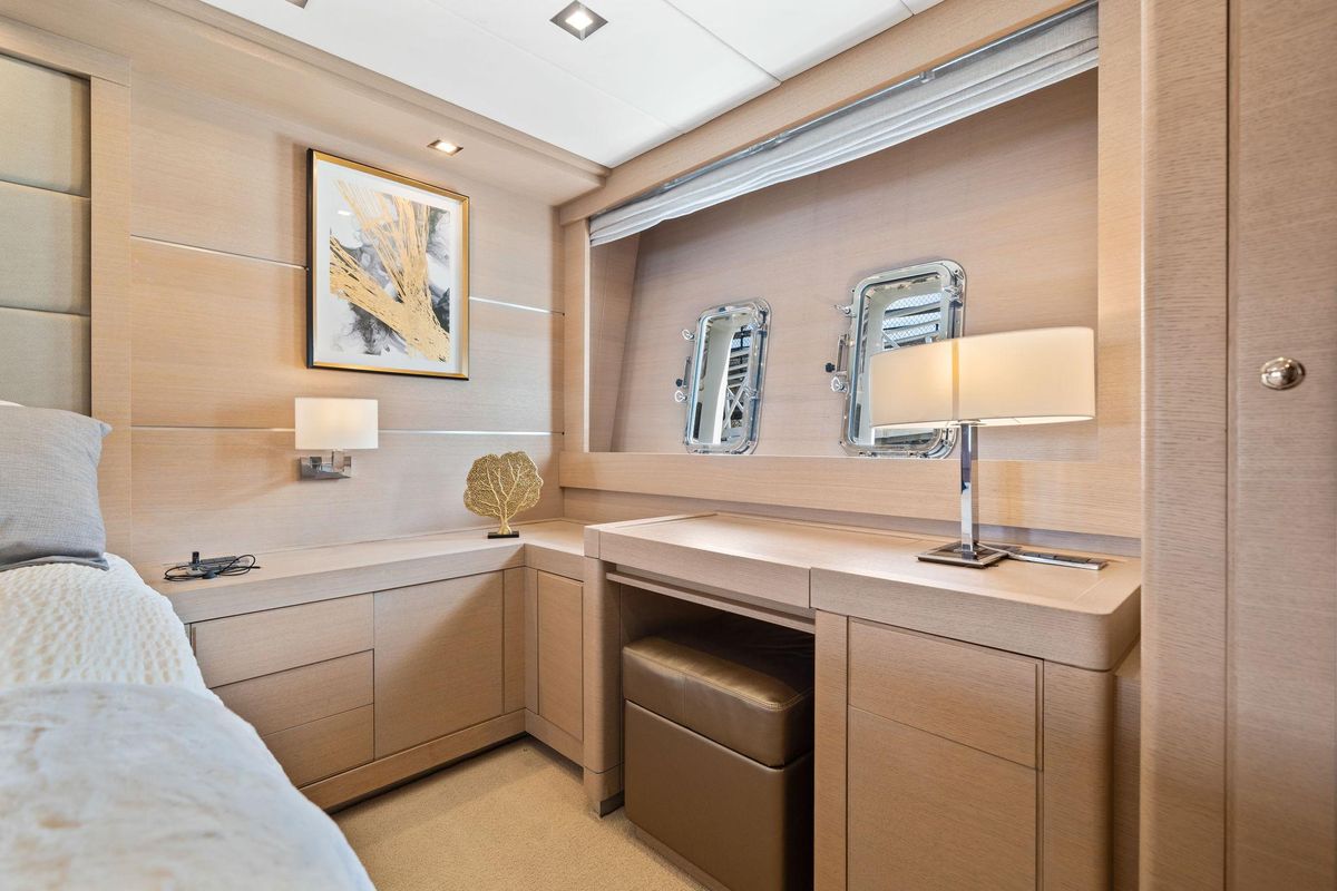 2010 Mangusta 72 