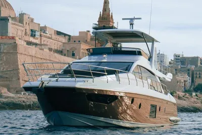 2017 Azimut 66