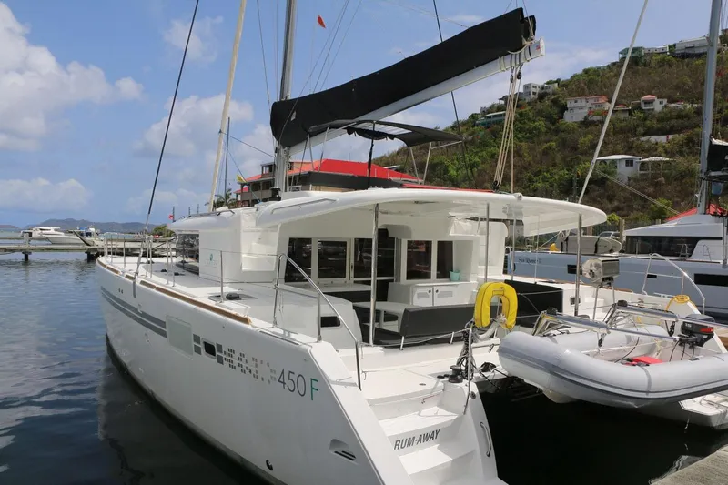 Rum Away Yacht Photos Pics 