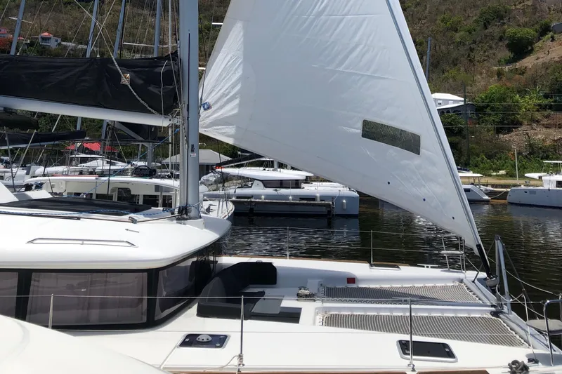 Rum Away Yacht Photos Pics 