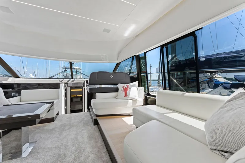 Lions Pride Yacht Photos Pics 