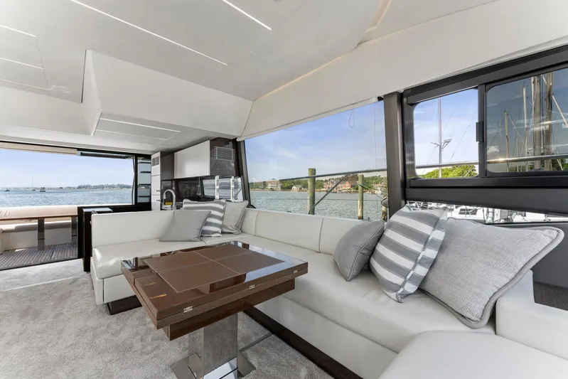 Lions Pride Yacht Photos Pics 