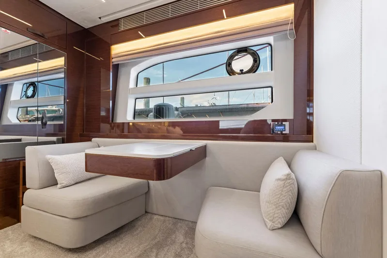 Lions Pride Yacht Photos Pics 