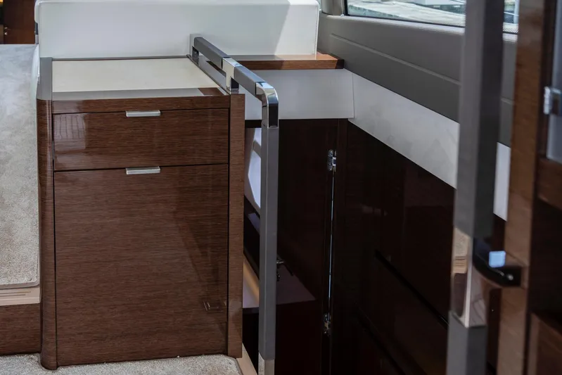 Lions Pride Yacht Photos Pics 