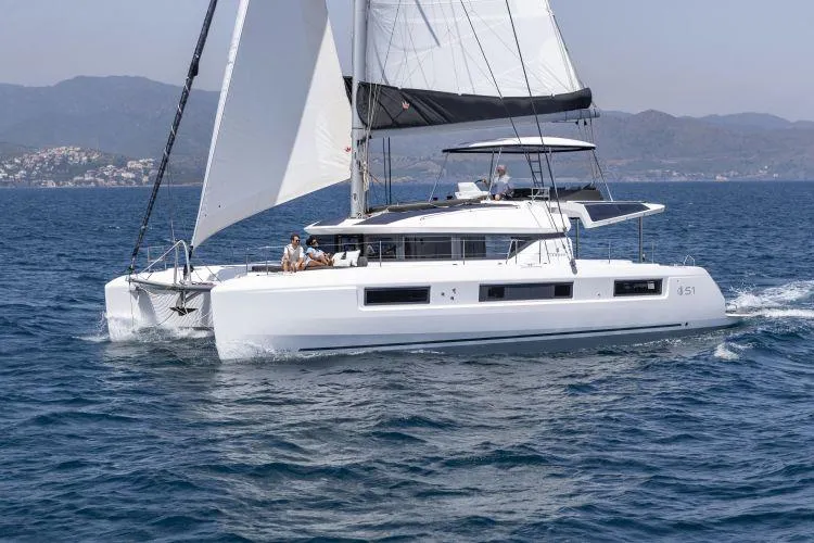  Yacht Photos Pics Manufacturer Provided Image