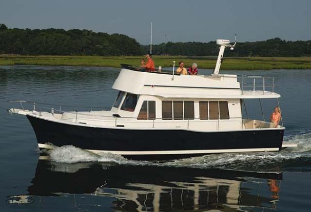Mainship 40 Trawler