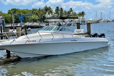 1993 Fountain Walk Around