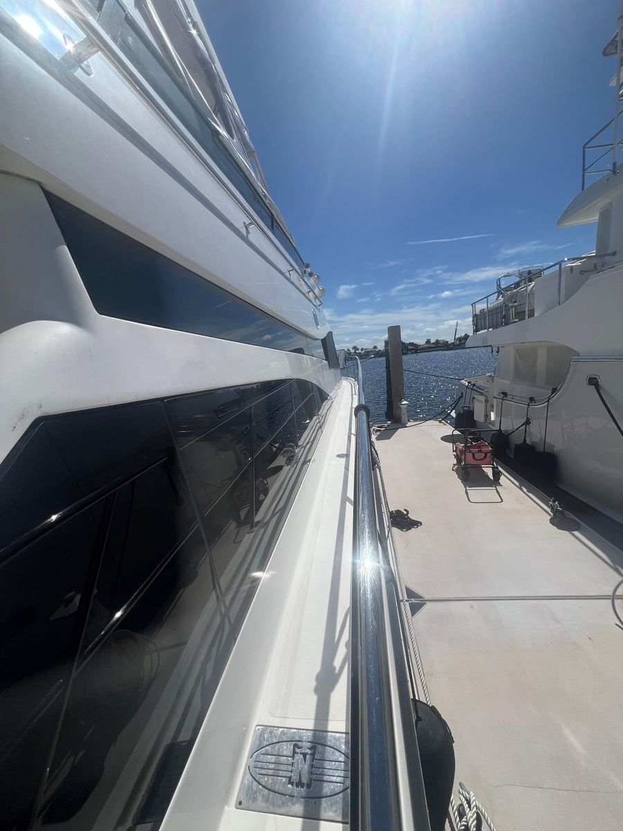 2005 Neptunus 62 