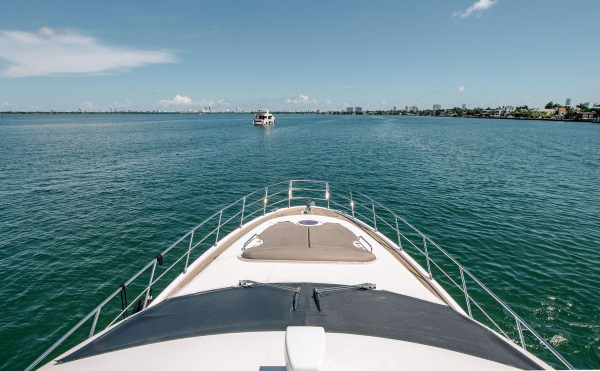 2016 Azimut 64 