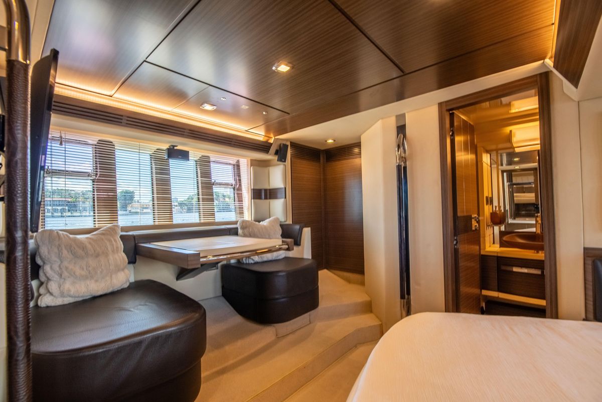 2016 Azimut 64 