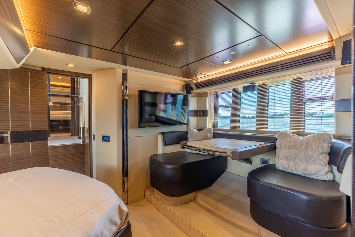 2016 Azimut 64 