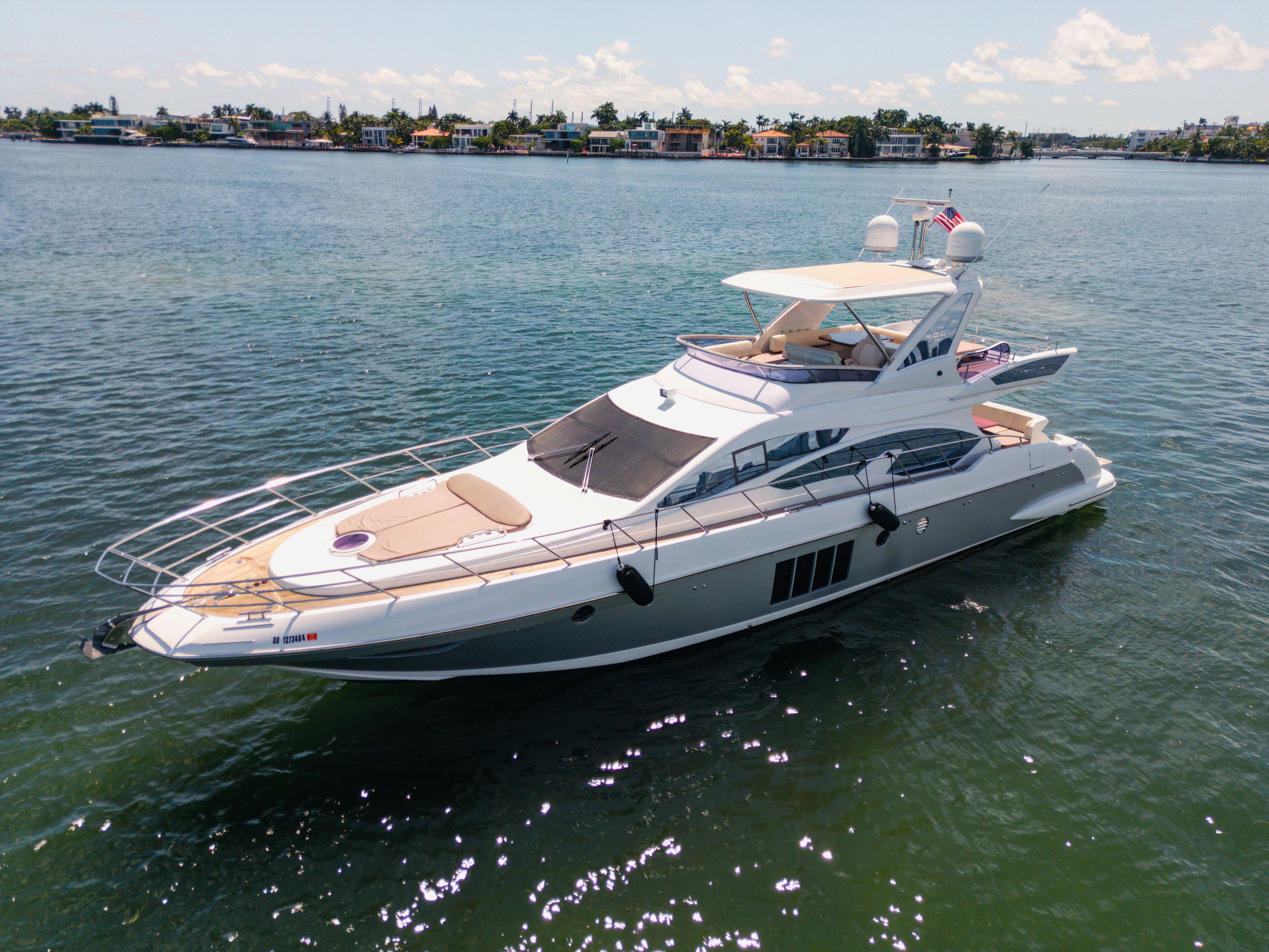 2016 Azimut 64 
