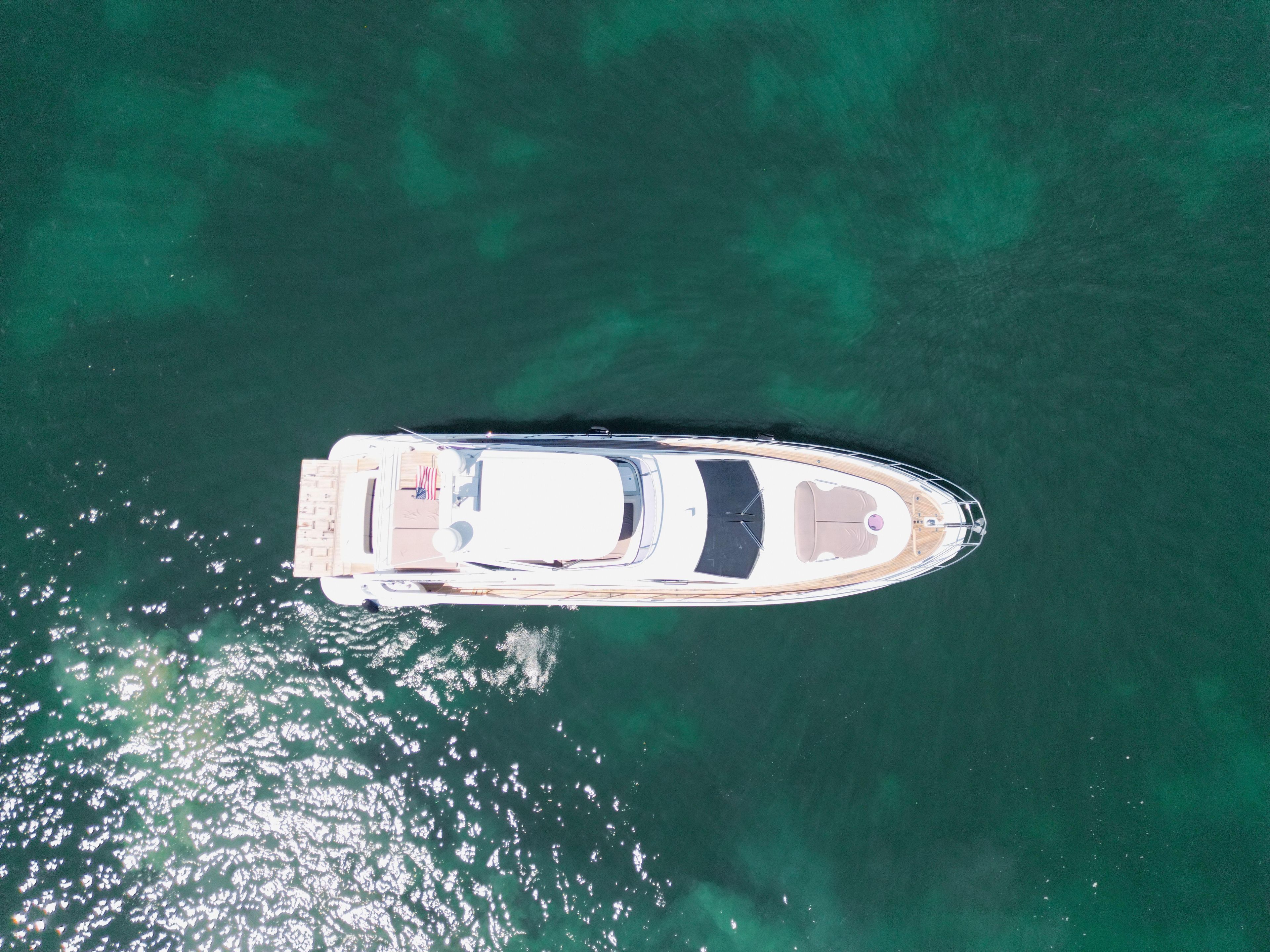 2016 Azimut 64 