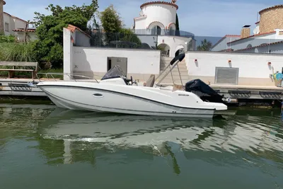 2022 Quicksilver 675 Activ Sundeck