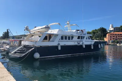 Benetti 24