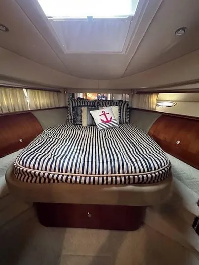 Essential Yacht Photos Pics 