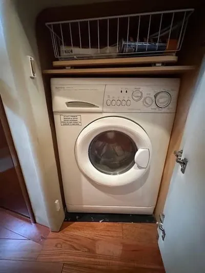 Essential Yacht Photos Pics 