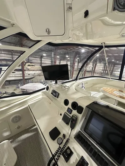 Essential Yacht Photos Pics 