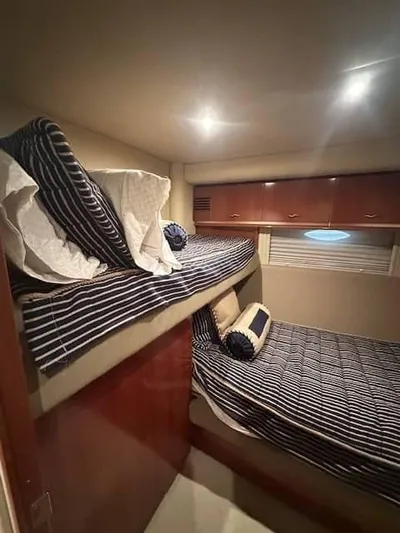 Essential Yacht Photos Pics 