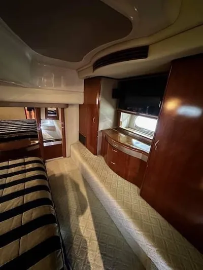 Essential Yacht Photos Pics 