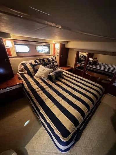 Essential Yacht Photos Pics Master Stateroom.jpg