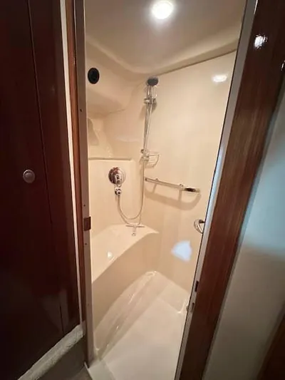 Essential Yacht Photos Pics 