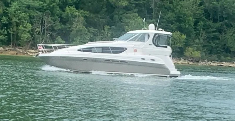 Caney Cabin Yacht Photos Pics 