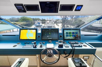 Yacht