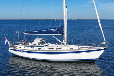 2002 Hallberg-Rassy 39