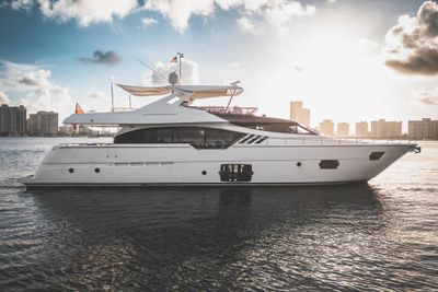 Yacht