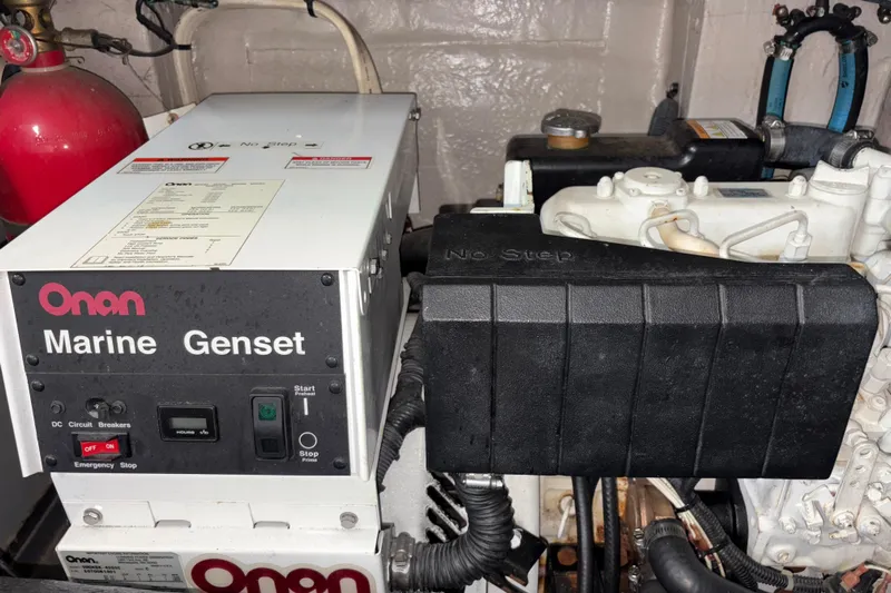  Yacht Photos Pics Onan Marine Genset in 2008 Sea Ray 40 Sundancer engine room.