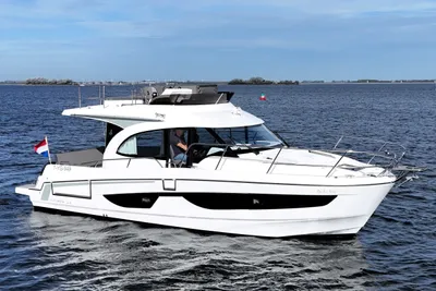 2023 Beneteau Antares 11 Fly