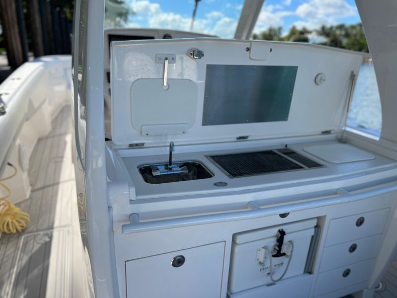 2018 Intrepid 407 Panacea