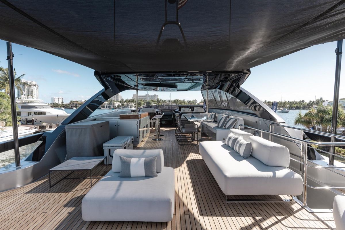 2019 Riva 90 